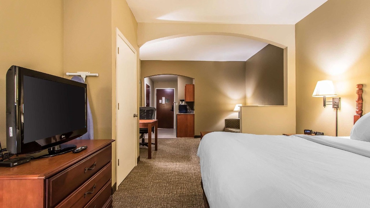 Photo of Bedroom in New Iberia