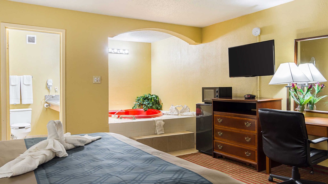 Photo of Livingroom in Jacksonville