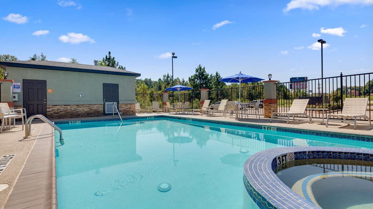 Photo of Outdoor in Carthage
