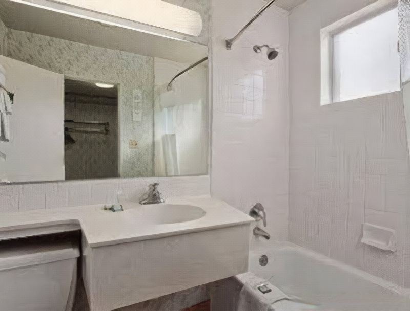 Photo of Bathroom in Page