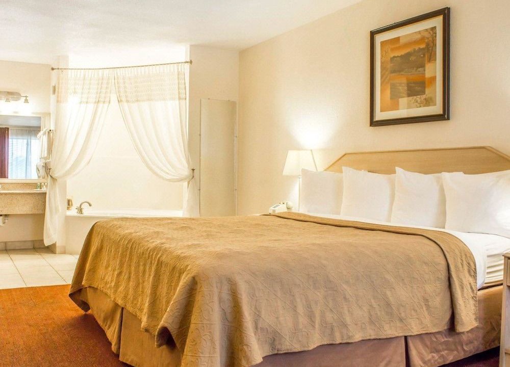 Photo of Bedroom in Lake Havasu City