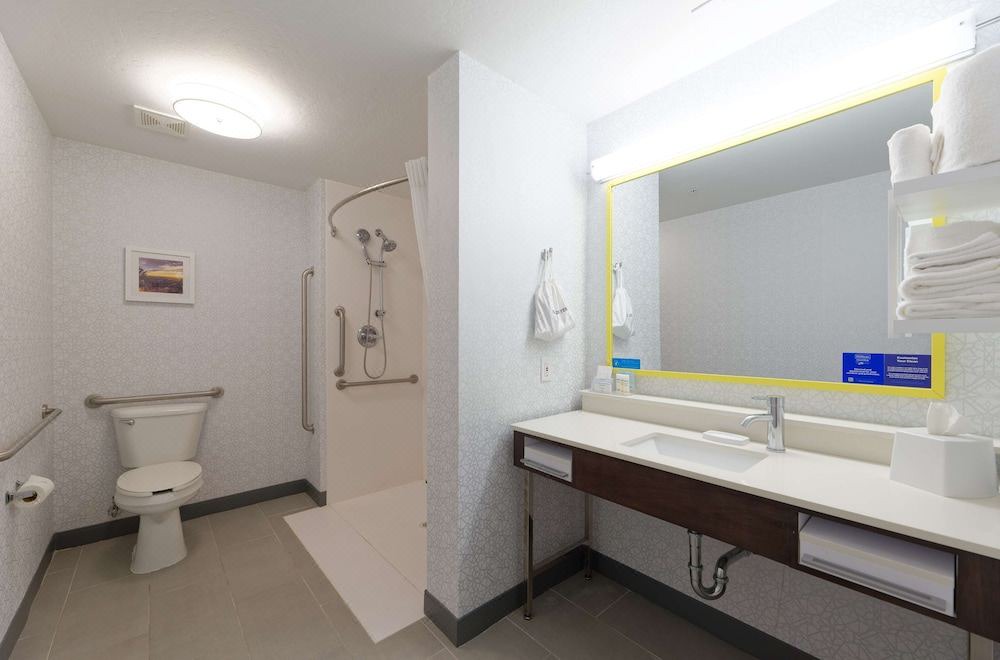 Photo of Bathroom in Palm Valley