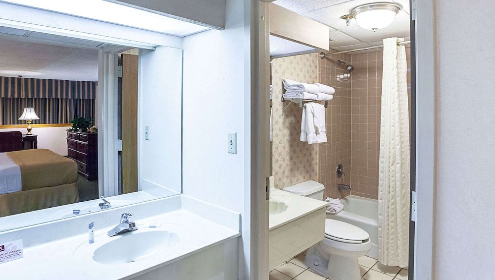 Photo of Bathroom in DeSoto