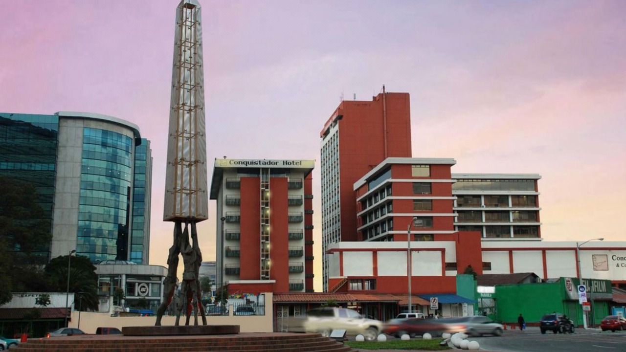 Photo of Buildings in Zona 4