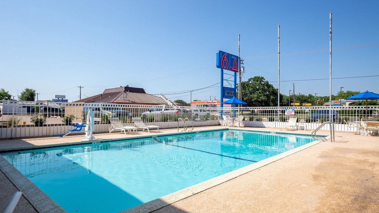 Photo of Outdoor in Bryan