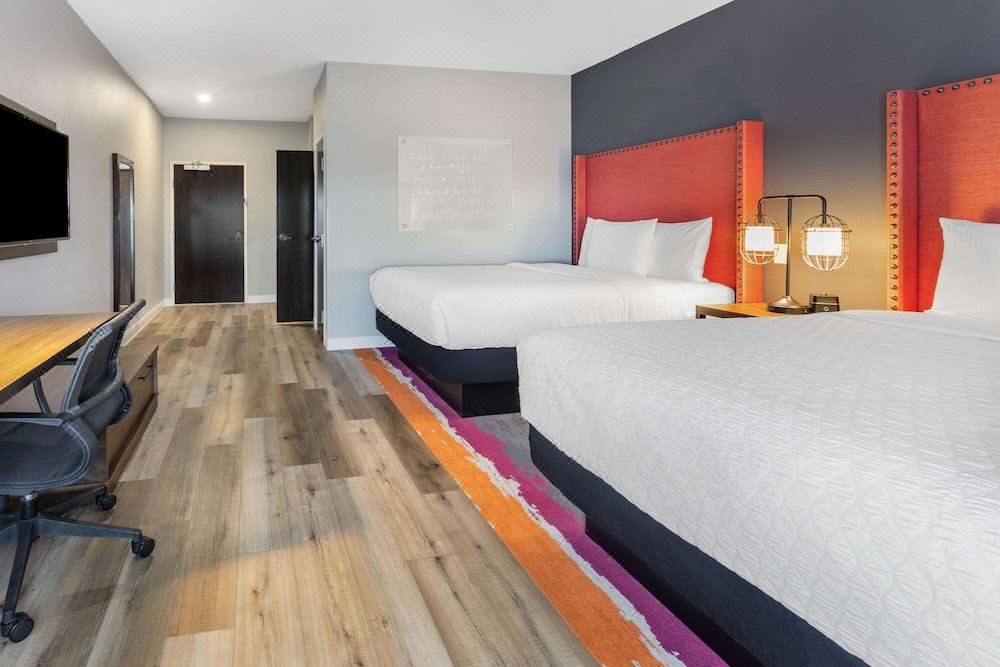Photo of Bedroom in Lewisville