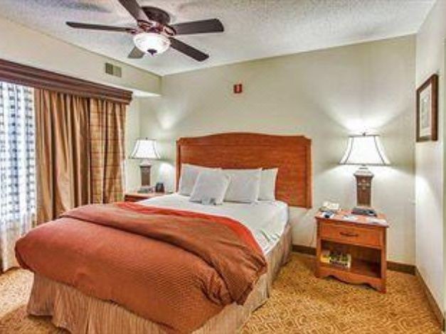Photo of Bedroom in Park Central