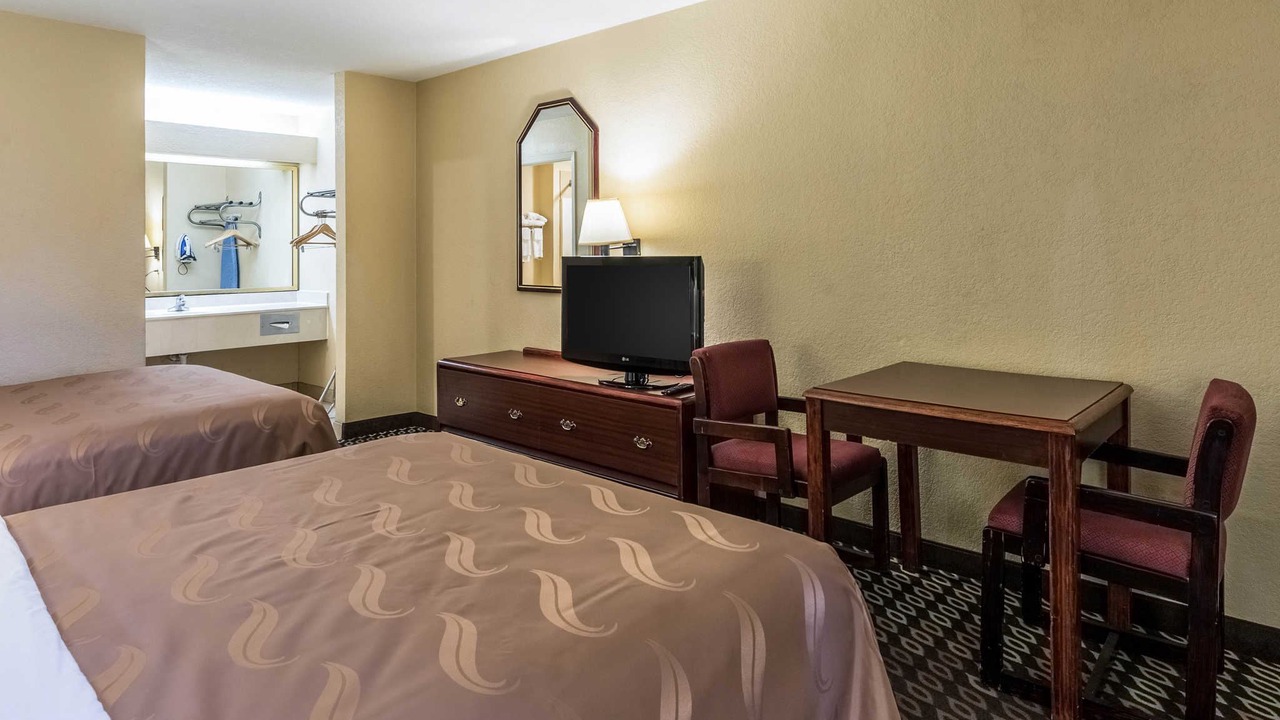 Photo of Bedroom in Alexandria