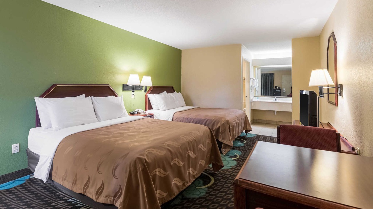 Photo of Bedroom in Alexandria
