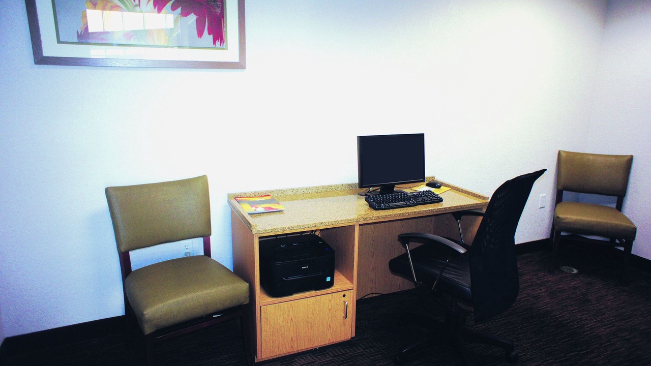 Photo of Livingroom in North Burnet