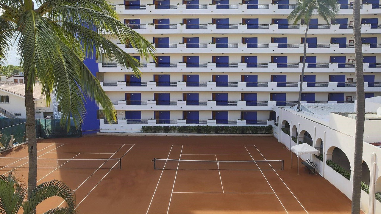 Photo of Buildings in North Hotel Zone
