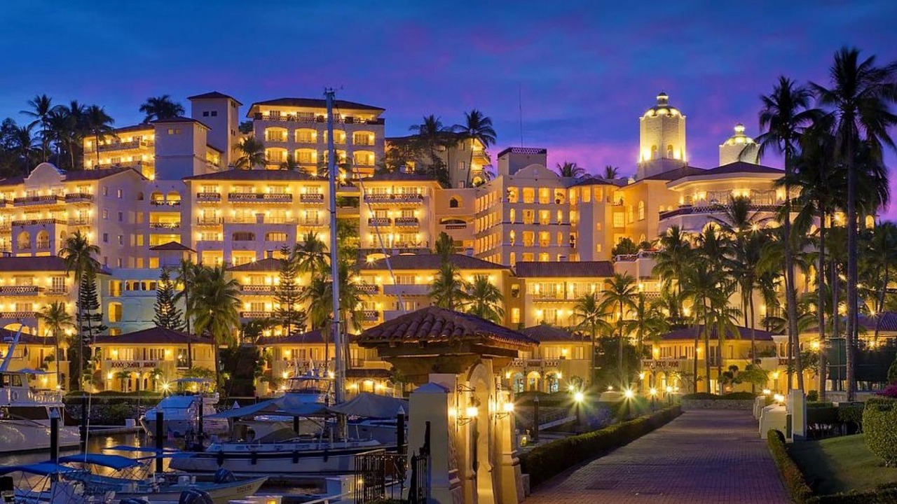Photo of Buildings in Isla Navidad