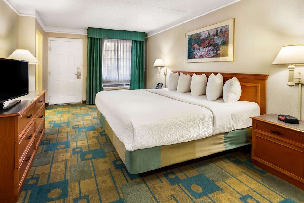 Photo of Bedroom in Northeast Heights