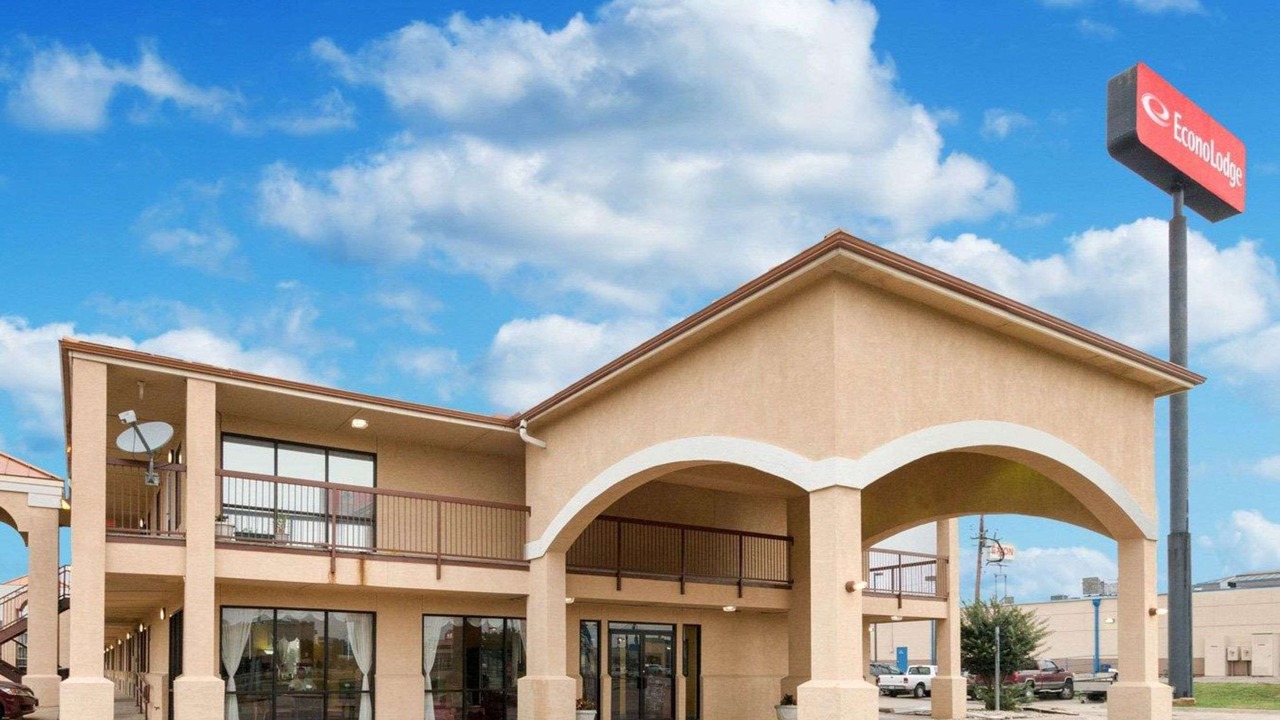 Photo of Buildings in Hillsboro