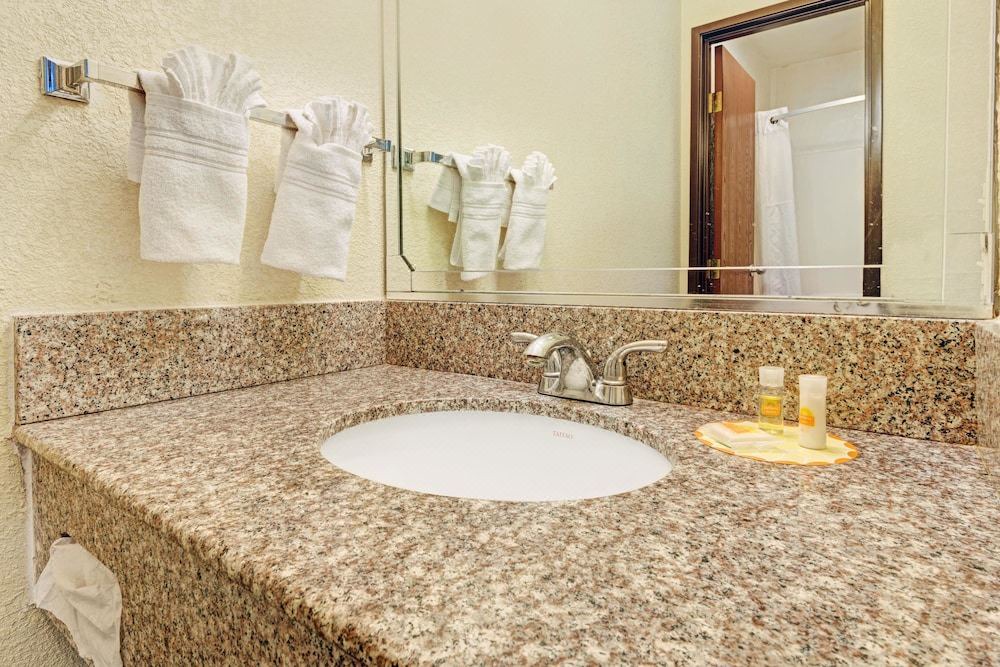 Photo of Bathroom in Espanola