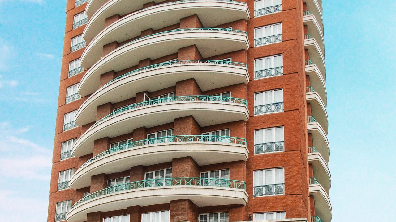 Photo of Buildings in Zona 10