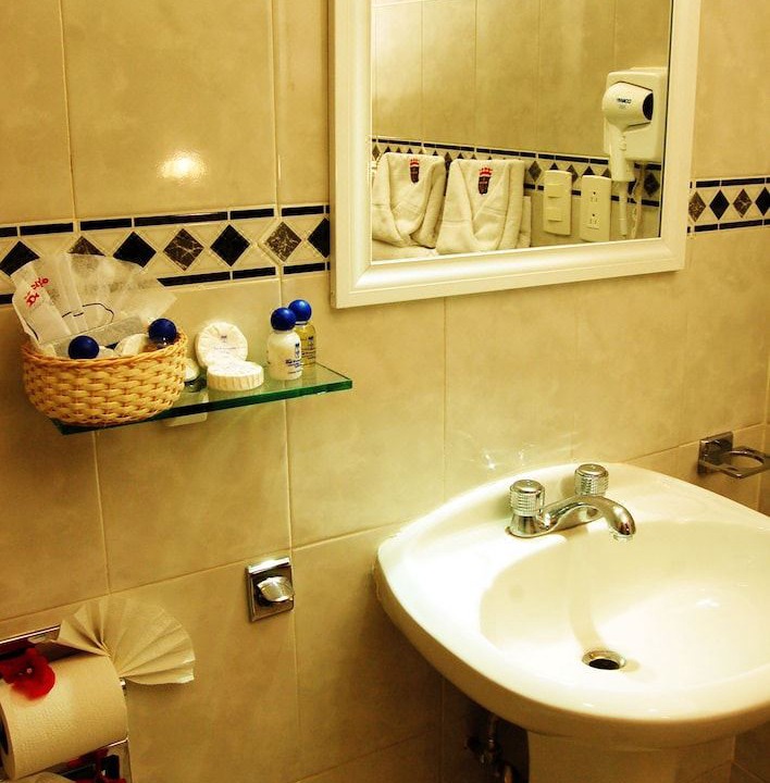 Photo of Bathroom in Zona Rosa