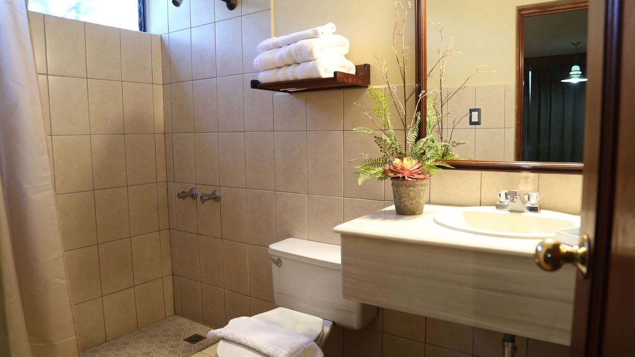 Photo of Bathroom in Zona 9