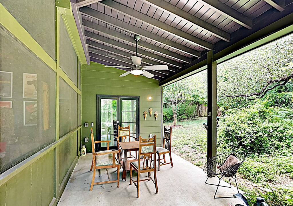 Photo of Patio Balcony in South River City