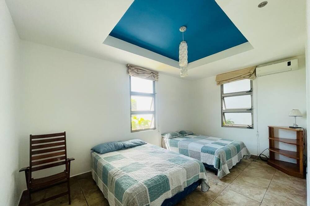 Photo of Bedroom in Iztapa