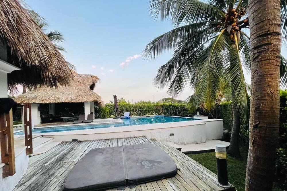 Photo of Outdoor in Iztapa