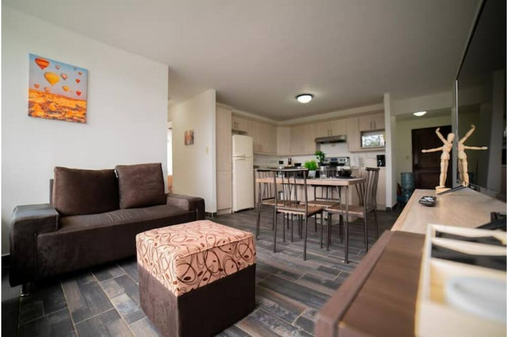 Photo of Livingroom in Zona 14