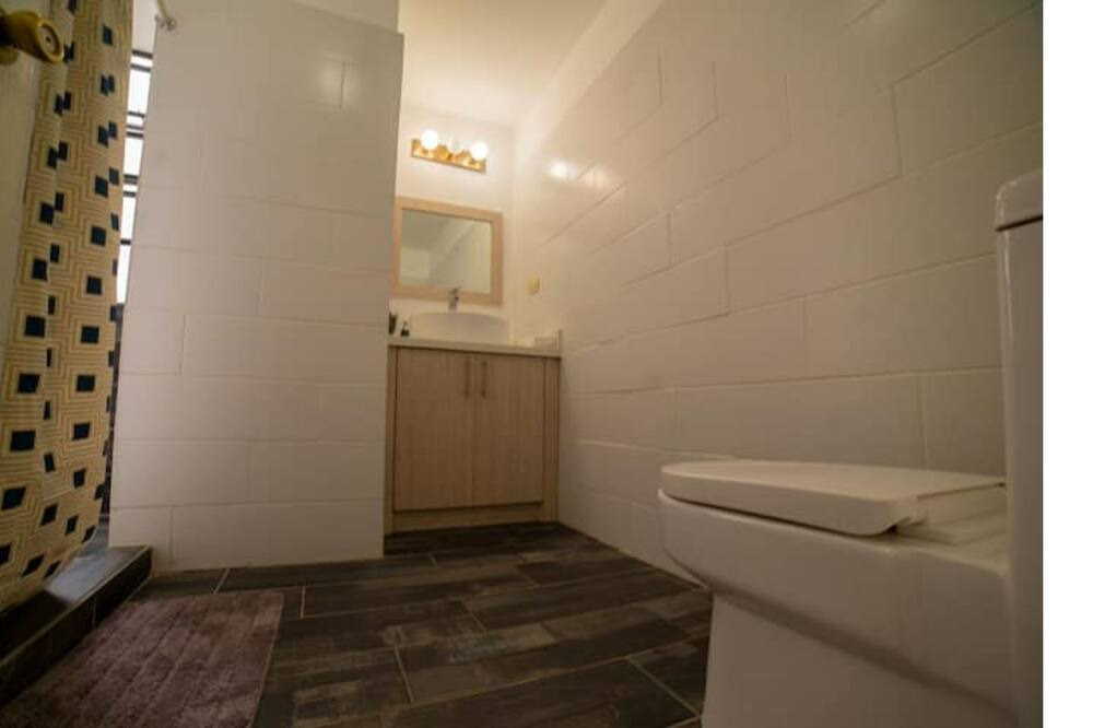 Photo of Bathroom in Zona 14