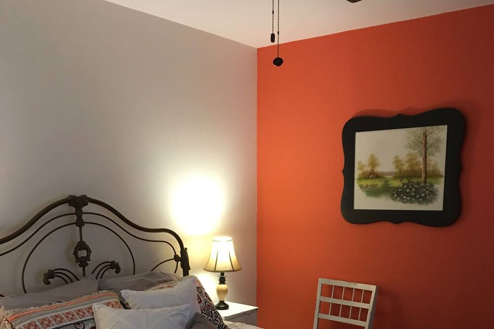 Photo of Bedroom in Dripping Springs