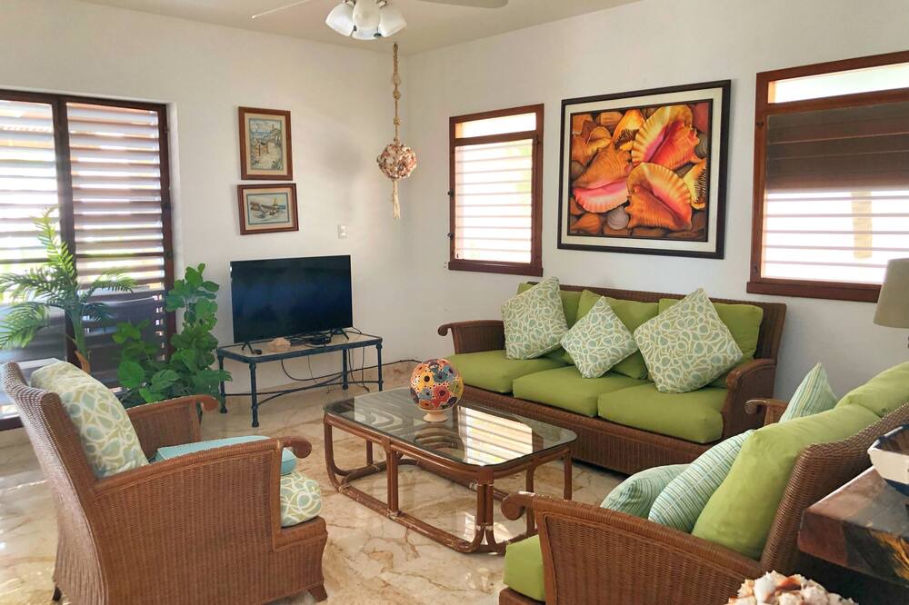 Photo of Livingroom in Chicxulub Puerto