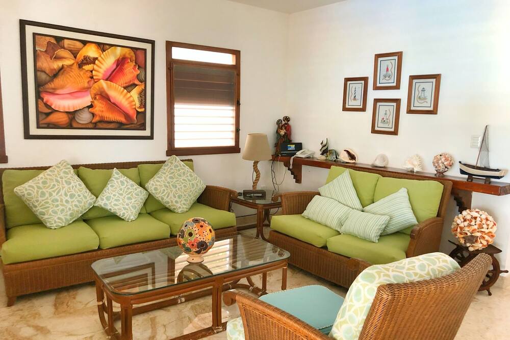 Photo of Livingroom in Chicxulub Puerto
