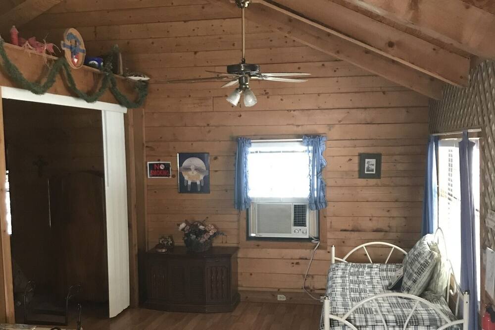 Photo of Bedroom in Vanderpool