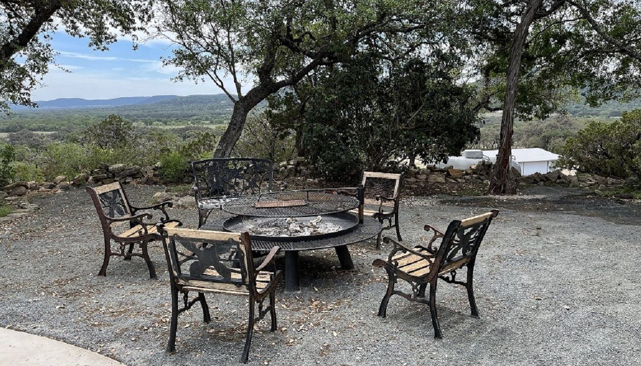 Photo of Outdoor in Utopia