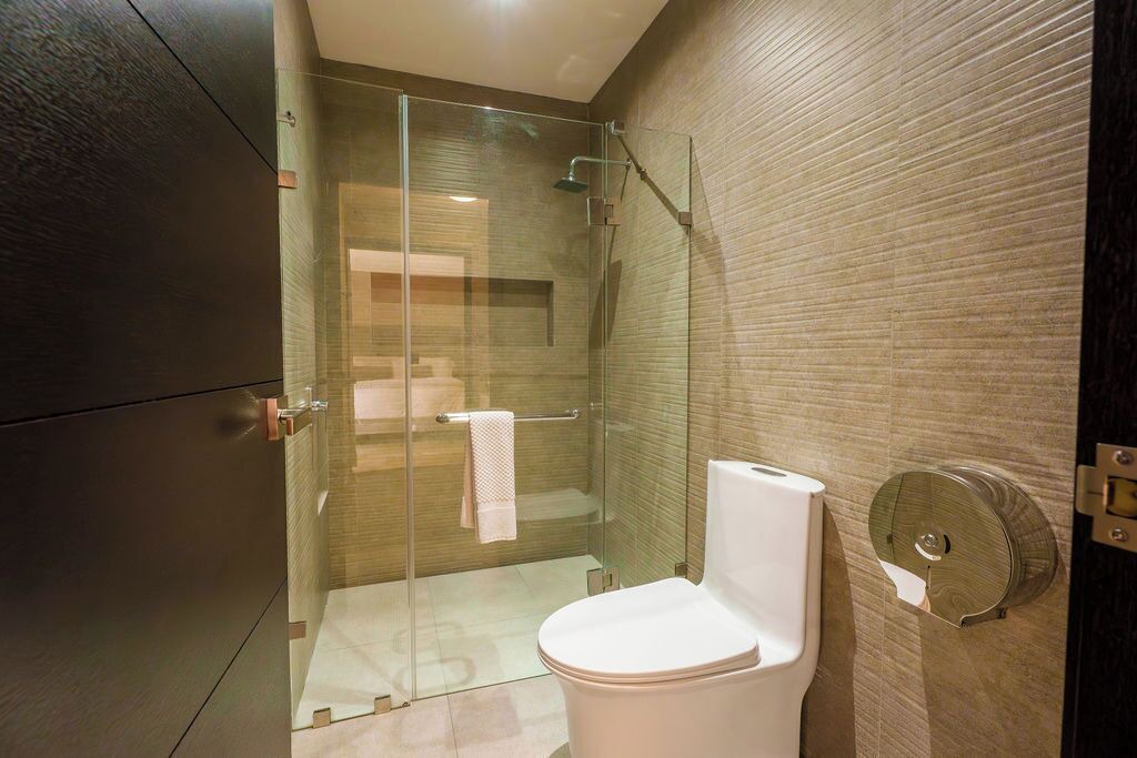 Photo of Bathroom in Zona 13