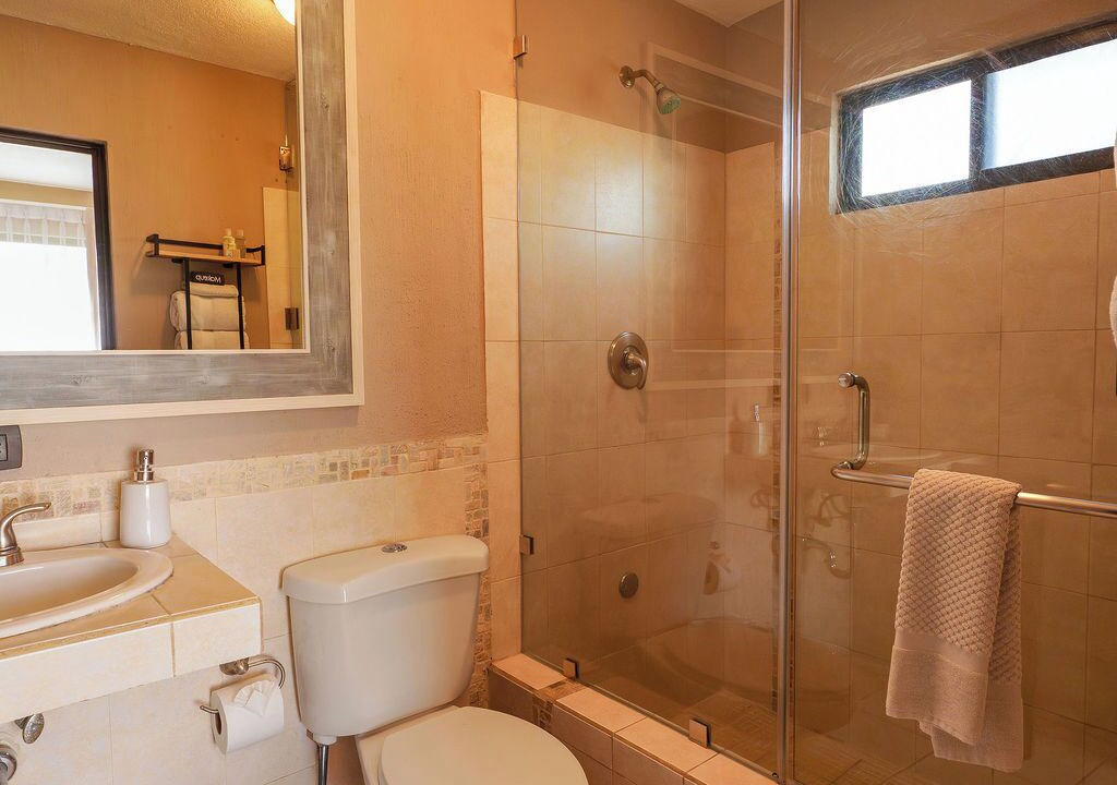 Photo of Bathroom in Zona 13