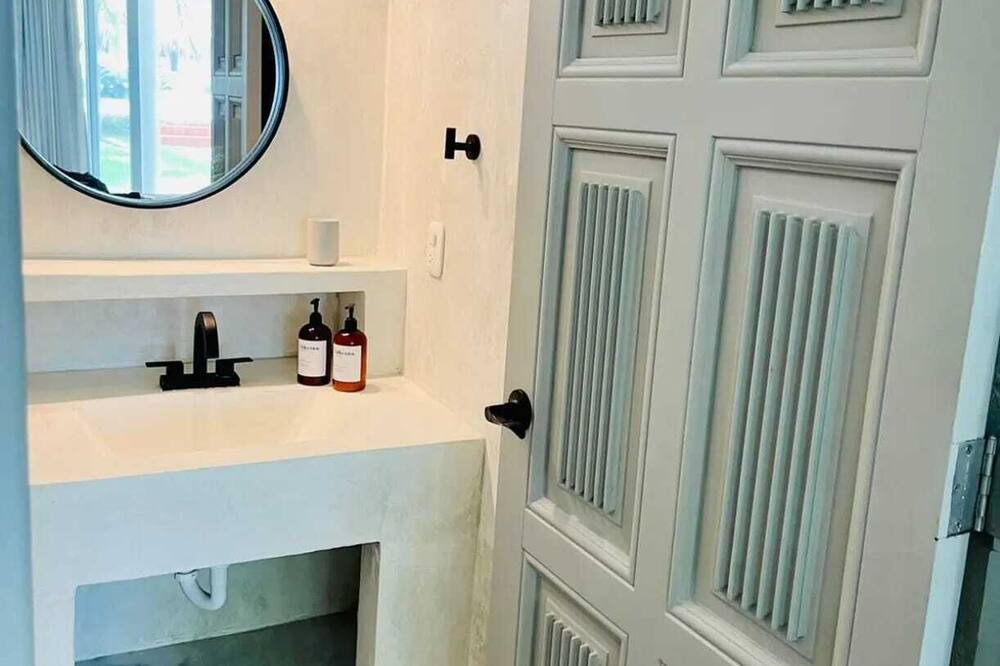 Photo of Bathroom in Monterrico