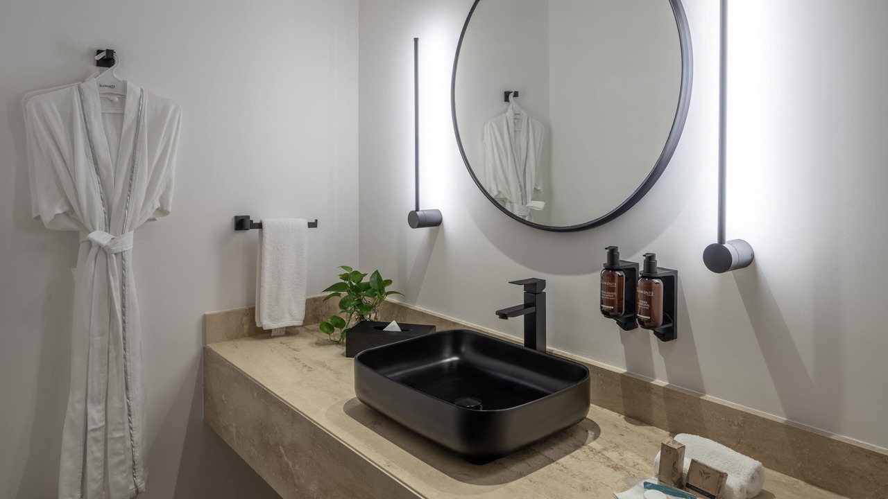 Photo of Bathroom in Del Valle