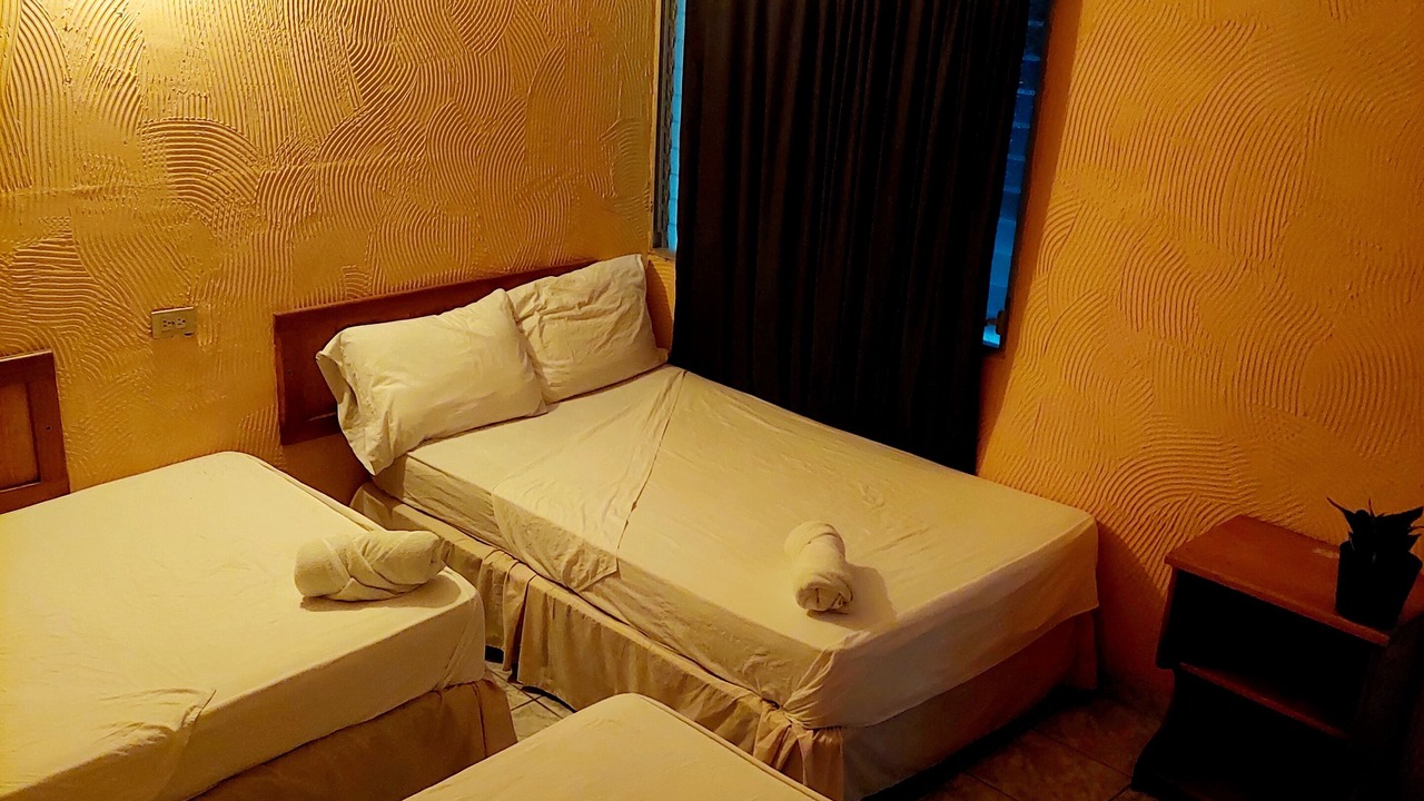 Photo of Bedroom in Flores