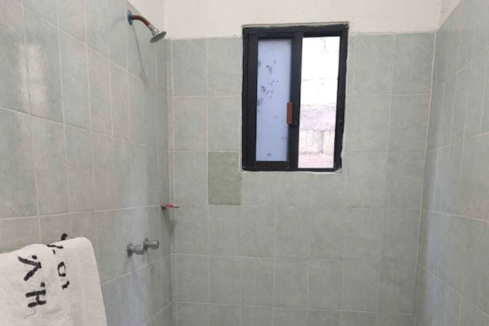Photo of Bathroom in Bonifacio Garcia