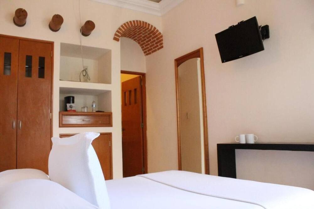 Photo of Bedroom in Central Cuernavaca