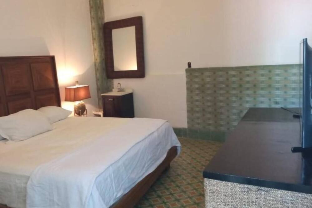 Photo of Bedroom in Central Cuernavaca