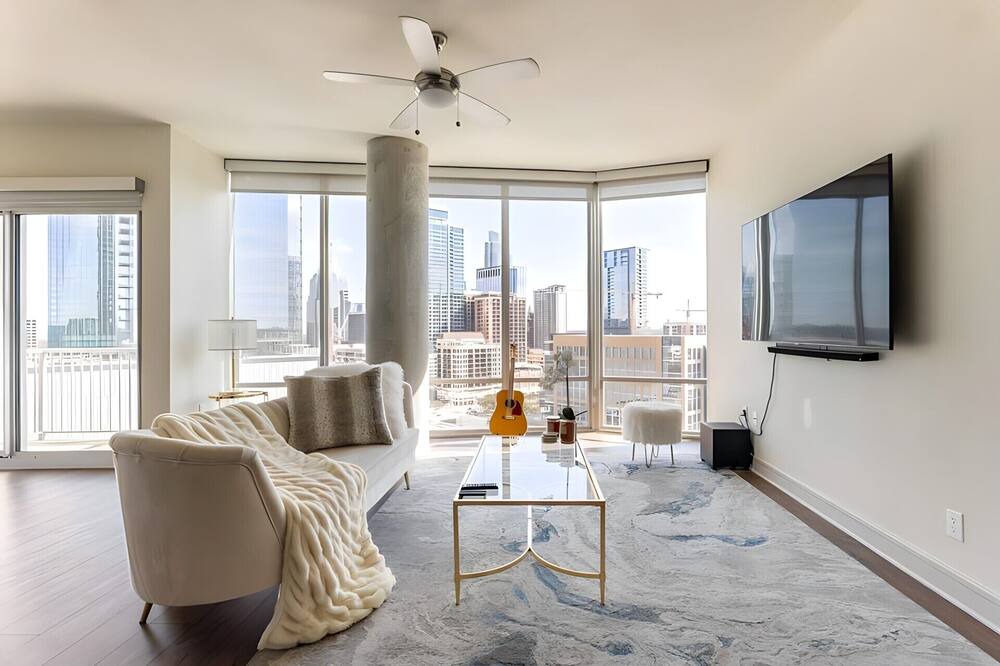 Photo of Livingroom in Civic District