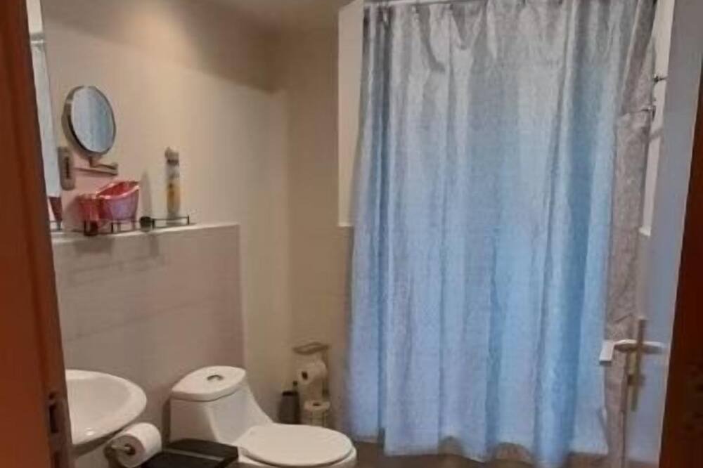 Photo of Bathroom in Zona 14