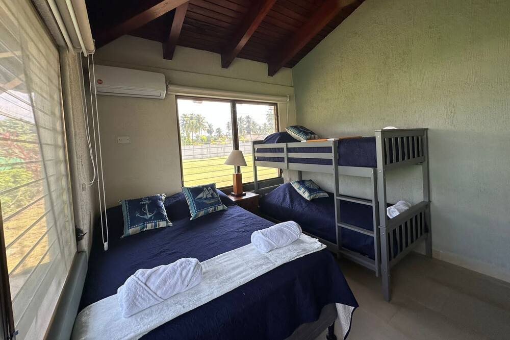 Photo of Bedroom in Puerto Quetzal
