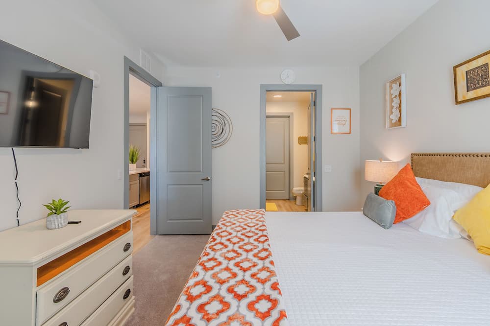 Photo of Bedroom in Lake Highlands