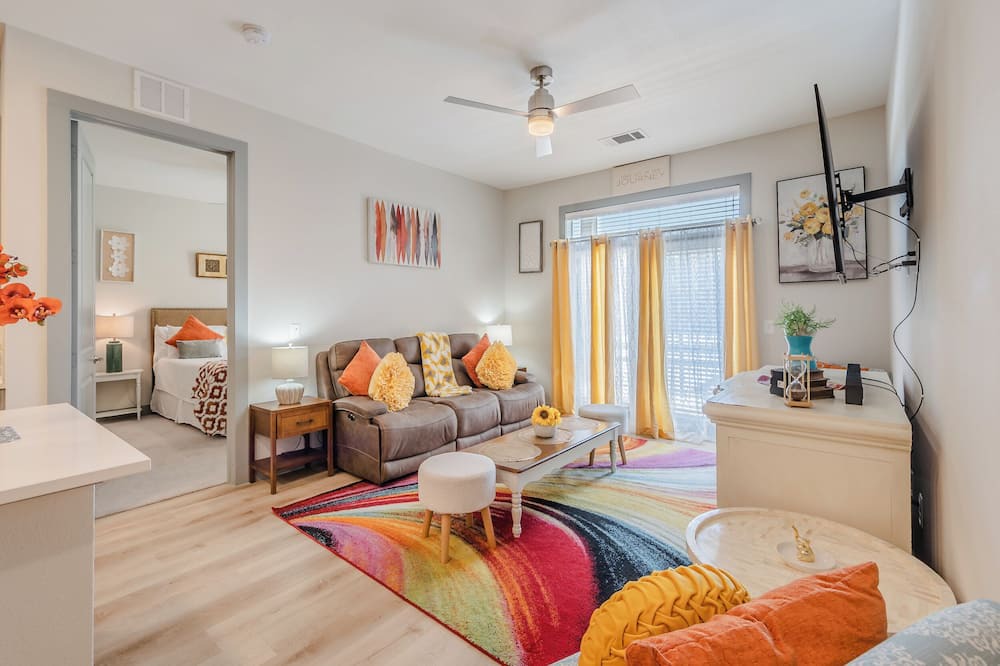 Photo of Livingroom in Lake Highlands