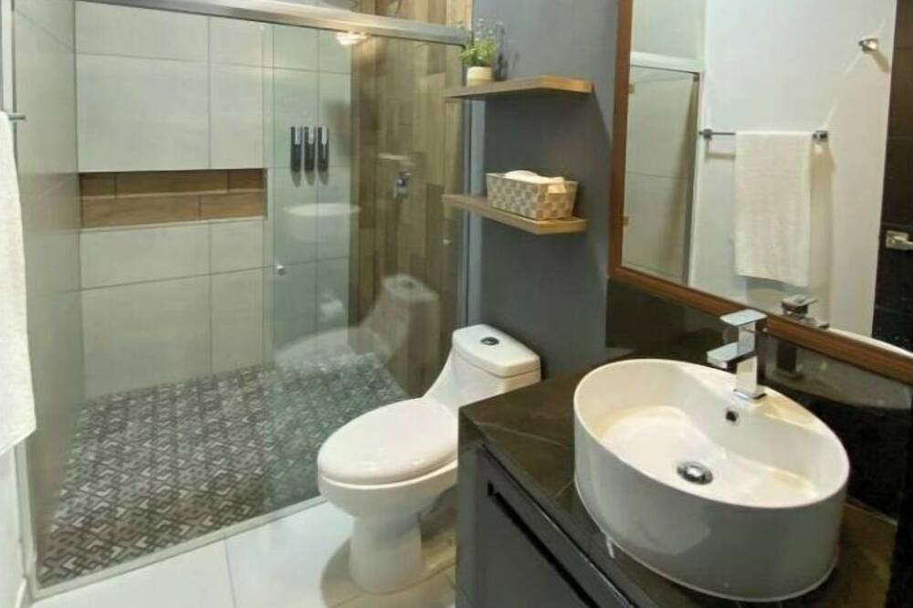 Photo of Bathroom in Mololoa