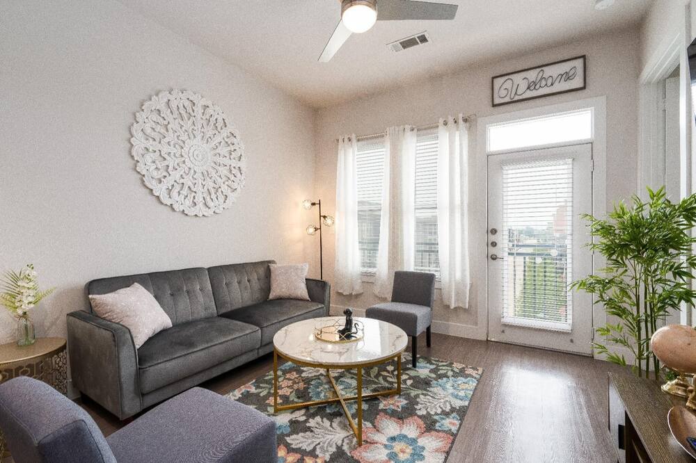 Photo of Livingroom in King William