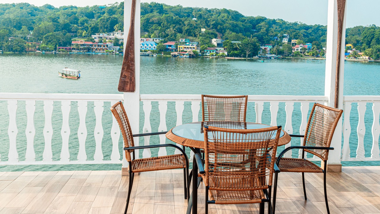 Photo of Patio Balcony in Flores