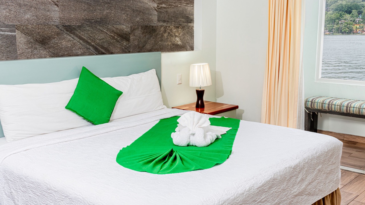 Photo of Bedroom in Flores