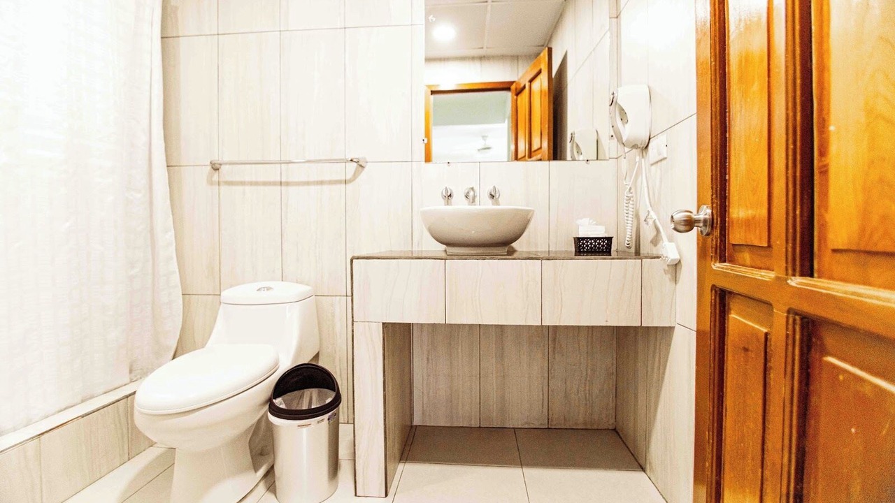 Photo of Bedroom in Flores